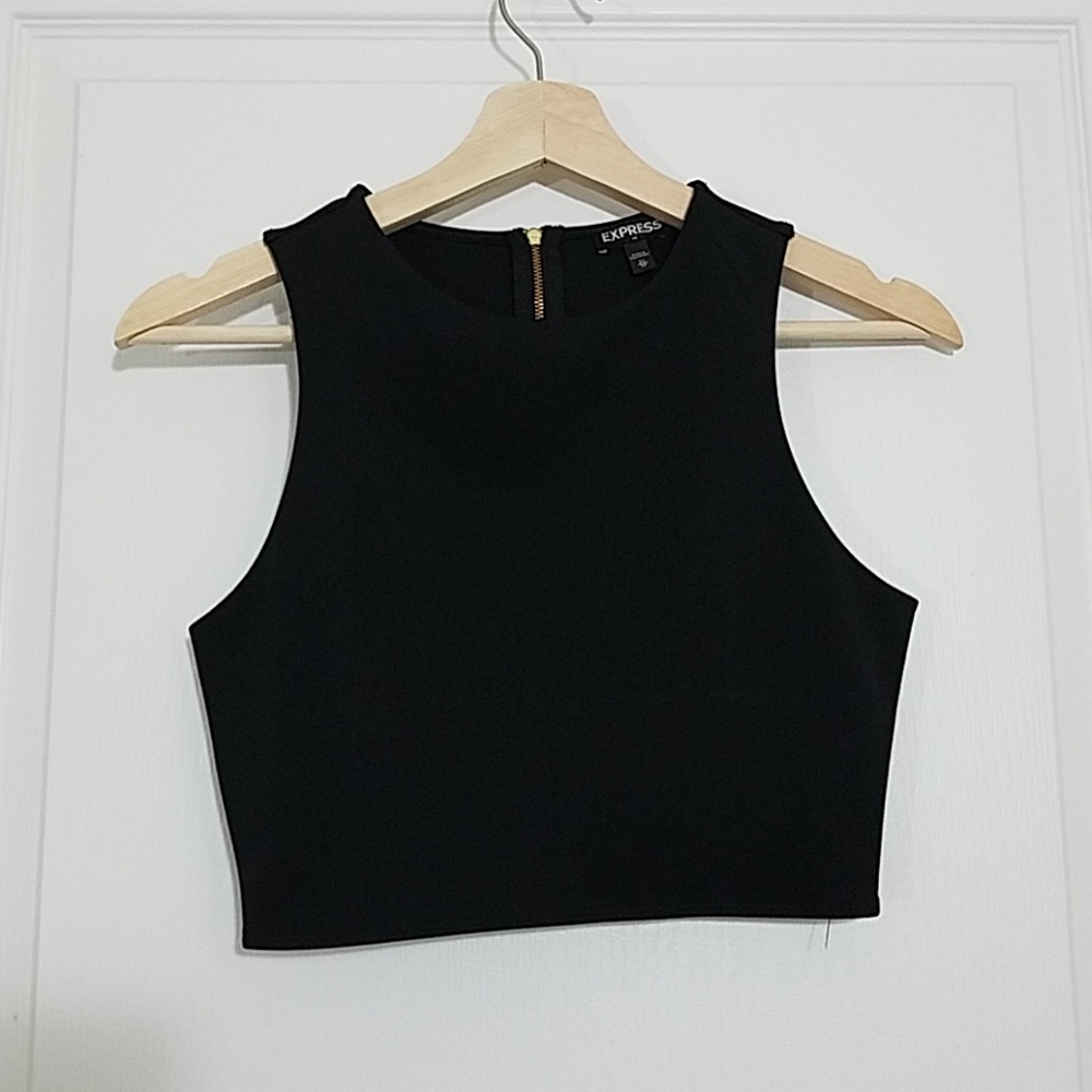 Body fit crop top